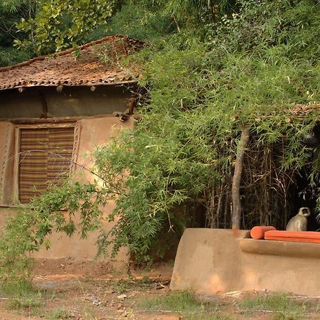 Mahua Kothi, Bandhavgarh National Park Hotel Tāla Exterior foto